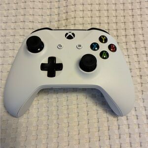 Xbox Wireless Controller - White